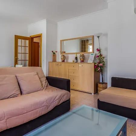 Bright 2bdr W/ Balcony By Lovelystay Apartamento Portimão